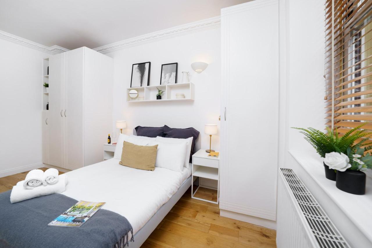 2 Bedr, 3 Beds, 1 Bath Thames, Trafalgar Sq London Kültér fotó