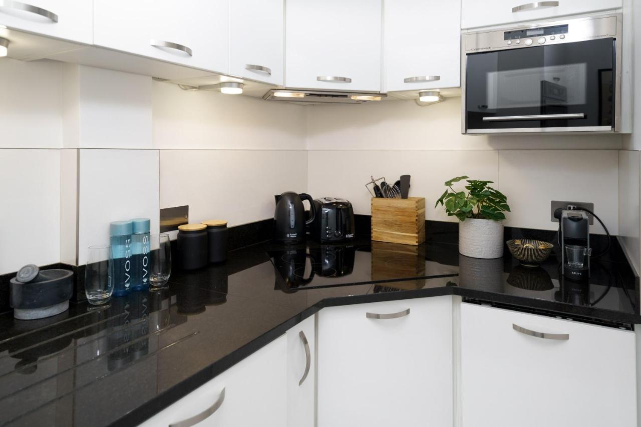 2 Bedr, 3 Beds, 1 Bath Thames, Trafalgar Sq London Kültér fotó